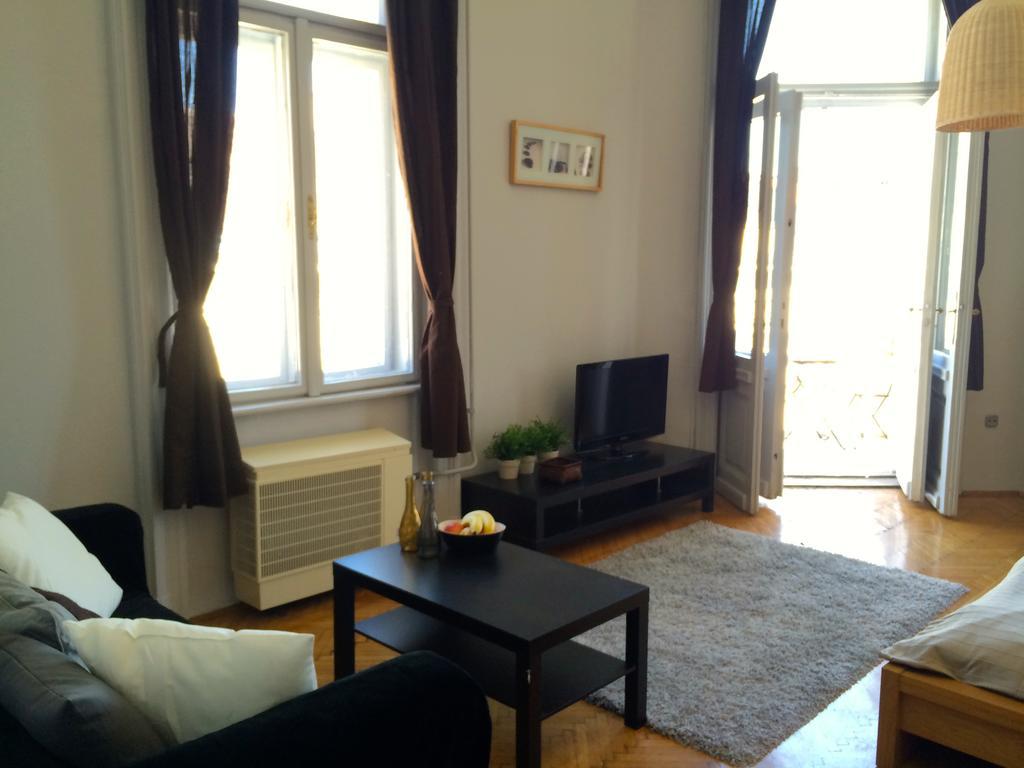 Budget Apartment by Hi5 - Október 6 Str 4 Budapeszt Zewnętrze zdjęcie