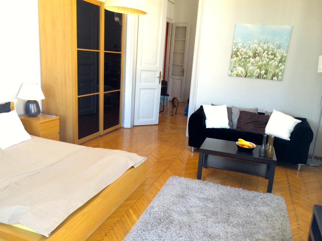Budget Apartment by Hi5 - Október 6 Str 4 Budapeszt Zewnętrze zdjęcie