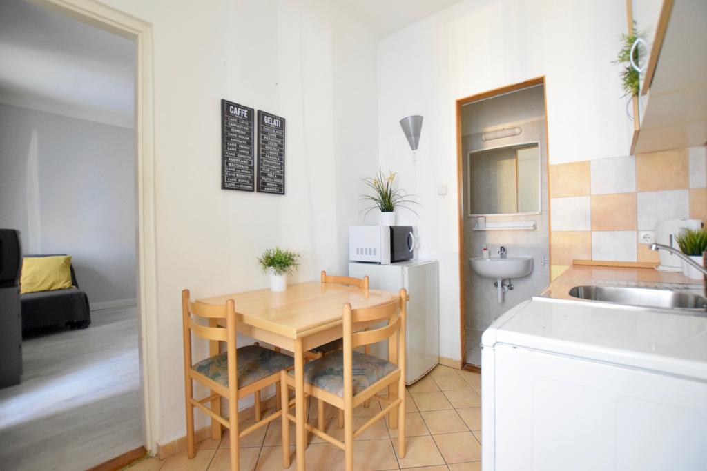 Budget Apartment by Hi5 - Október 6 Str 4 Budapeszt Zewnętrze zdjęcie