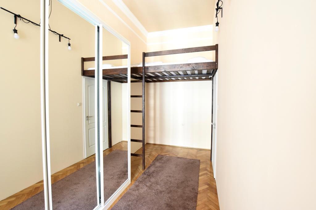 Budget Apartment by Hi5 - Október 6 Str 4 Budapeszt Zewnętrze zdjęcie